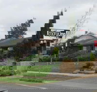 Bristol Hill Motor Inn - Renee