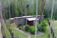 Mistinthegumtrees Eco Luxury Cabins