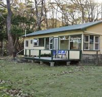Pebbly Beach Shacks - Renee