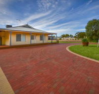 Lake Tyrrell Accommodation - Internet Find