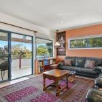 Black Dolphin Beach Penthouse