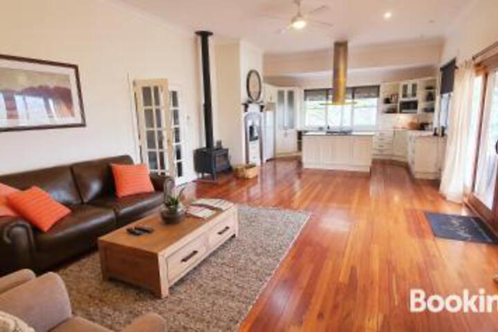 Bulliac NSW Renee