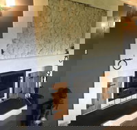 Atina Rocks Country Homestead - Renee