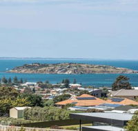 Encounter Beach House with stunning views - Internet Find