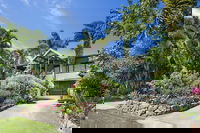 Business in Horseshoe Bay QLD Renee Renee