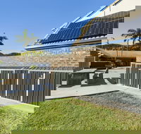 Esk Wivenhoe Motor Inn - Renee