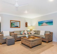 Tekani Lennox Head - Swimm