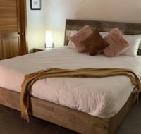 Chateau N Ville - Renee