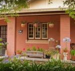 Taree Apartment - Renee