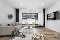 Olympic Park 2bed 2bathparking Nop002 1