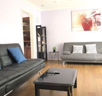 Canberra Entire House 3 Bedroom - Qld Realsetate