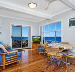 Beachcomer Unit 1 The Entrance NSW - Internet Find