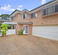 3 / 54 Owen Street Port Macquarie - Internet Find