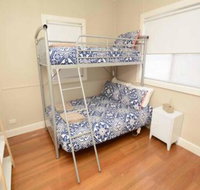 Just Renovated 2BR Cottage in Heart of Wentworth - Renee