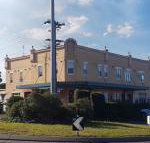 Helensburgh Hotel - Qld Realsetate