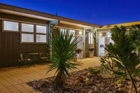 Getaway Villas Unit 38 11 1 Bedroom Self Contained Accommodation
