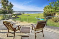 Eagle Point Getaway Waterfront Serenity