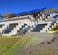 Georges Bay Luxury - Internet Find