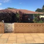 Business in Waggrakine WA Renee Renee