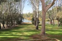 Water's Edge Bundalong