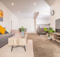 Refreshing 2bed2bath APT in Upcoming Liverpool - Qld Realsetate