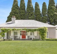 Nattai Lodge house  cottage in beautiful garden - Renee