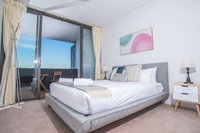 Peak East 2bed2bath APT ryde SO Relaxing