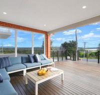 Casa Sorella beachfront family home with pool - Internet Find