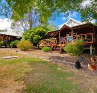 Sunnyhurst Chalets Rural Stay - Swimm