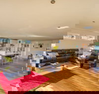 Seaview Apartment - Swimm