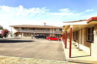 Overlander Motor Lodge