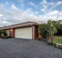 Quiet  Peaceful 3bed2bath Home keilor Downs - Swimm