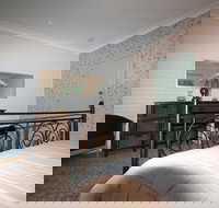 Pine Villas Walk To Beach Ocean Views - Qld Realsetate