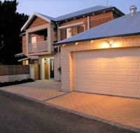 Terrific Townhouse - Renee