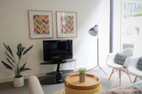 Luxury 1 Bedroom 1 Study With 1 Parking