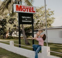 Hillview Motel - Renee