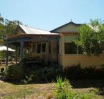 Lilys by the Lake Raymond Island Accommodation - Internet Find