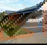 Numurkah self contained Apartments - Renee