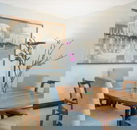 Postcard Views of Iconic Sydney Harbour CP302 - Qld Realsetate