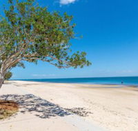 Spectacular Unit Overlooking Pumicestone Passage Welsby Pde Bongaree - Internet Find