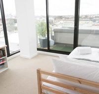 Modern 2 Bedroom Apartment in Melbournes Northcote - Renee