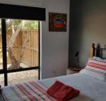 Red Ochre  Large 1BR with Private Courtyard - Internet Find