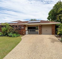 Freshly Renovated Dog Friendly House Walking Distance to Waterfront - Internet Find
