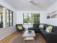 Blue Swimmer 33 Danalene Parade