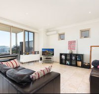 Stylish 2 Bdr Overlooking Parsley Bay H379 - Internet Find