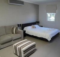 Queenscliff Inn - Internet Find