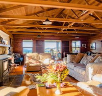 Palana Beach House - Internet Find