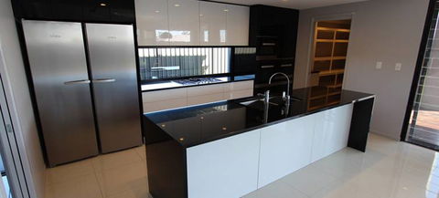 Allens Cabinets - Internet Find 2