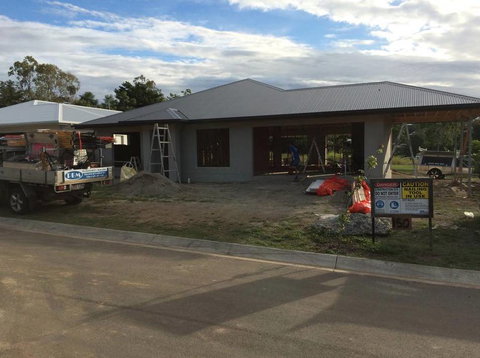 Powered By Murphy - Swimm 1