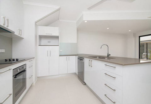 Darwin Kitchens & Cabinets - Renee 2